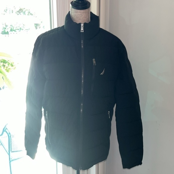 NAUTICA Men's Jacket Medium BLACK Water Resistant Lightweight Puffed size Medium - Picture 2 of 10